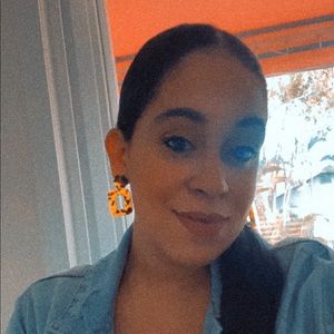 Meet your Posher, Karla